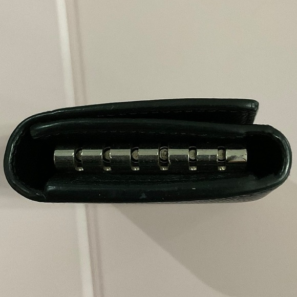 Saint Laurent Black Leather Key Case - Picture 4 of 12